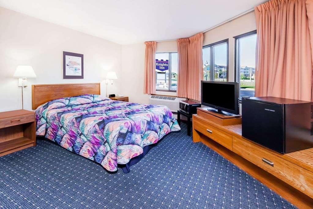 Knights Inn Mackinaw City Phòng bức ảnh