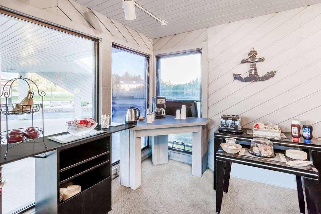Knights Inn Mackinaw City Ngoại thất bức ảnh