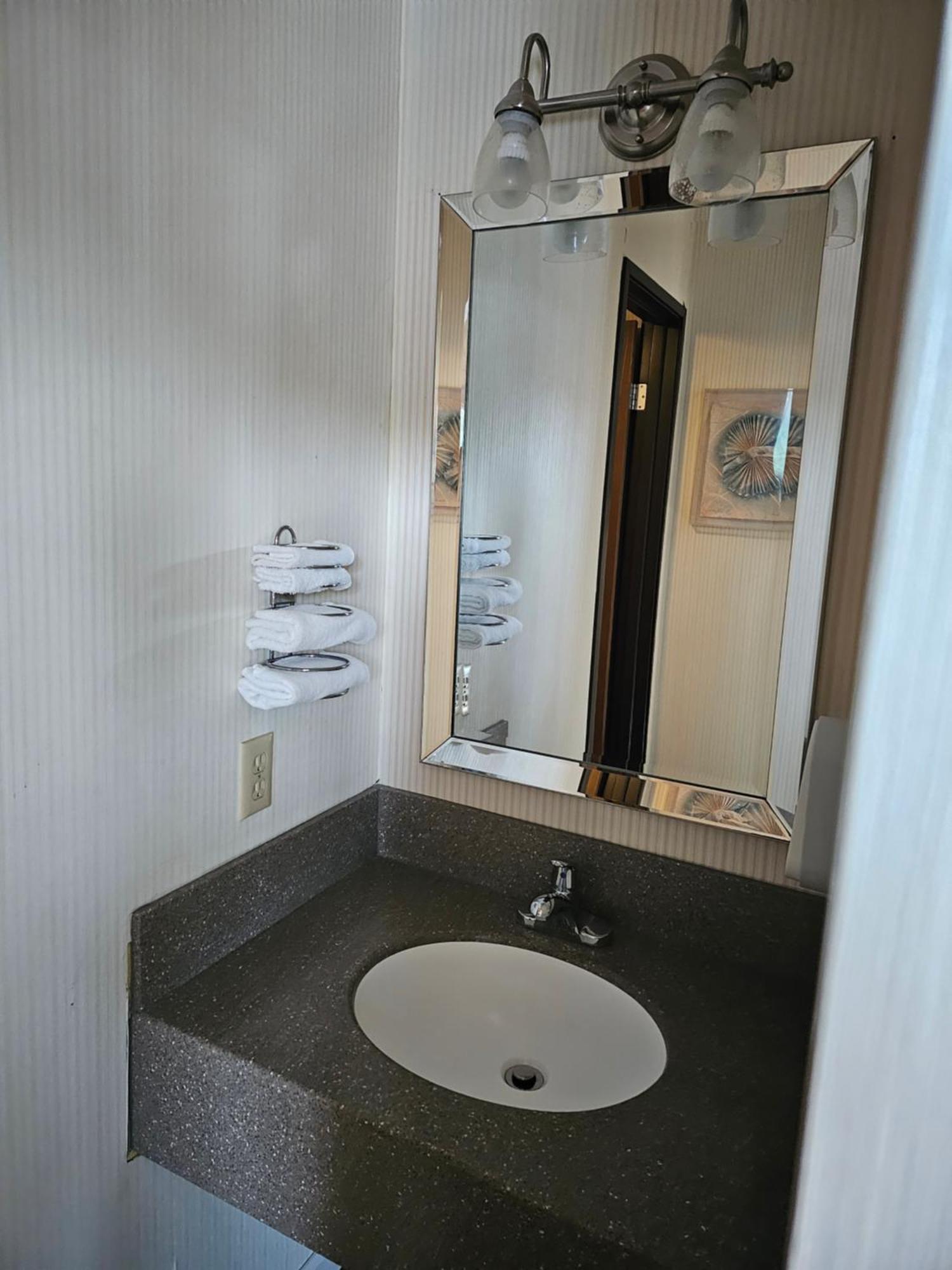 Knights Inn Mackinaw City Ngoại thất bức ảnh