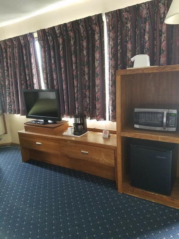 Knights Inn Mackinaw City Ngoại thất bức ảnh